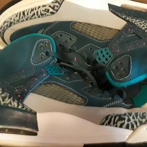 Mens 9.5 Jordan spikes